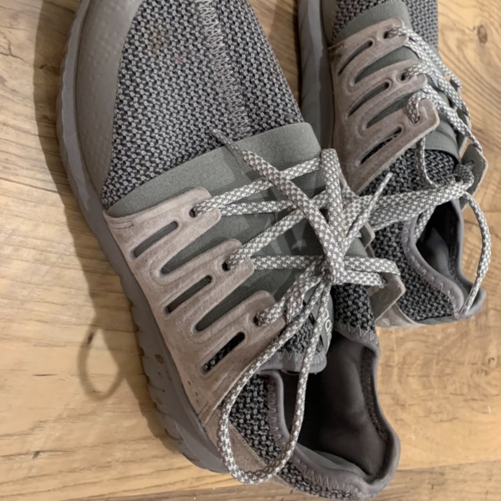 Addidas sneakers unisex men, women, kids